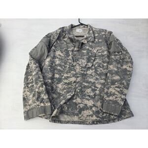 US Army Digital Camo Combat Uniform Field Coat Jacket Size M Wind Resistant